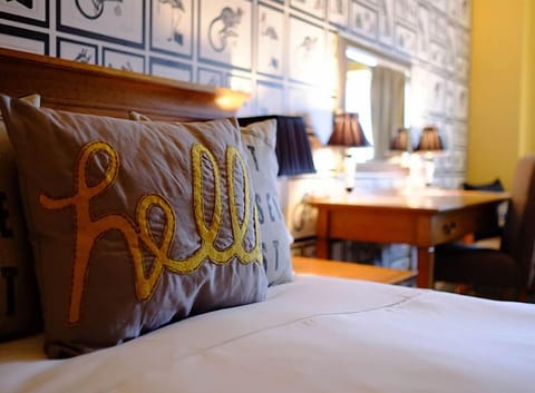 Standard Room | In-room safe, desk, iron/ironing board, free WiFi