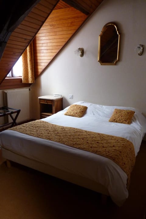 In-room safe, individually decorated, individually furnished, desk