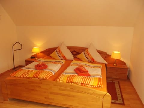 Double Room | In-room safe, soundproofing, iron/ironing board, free WiFi