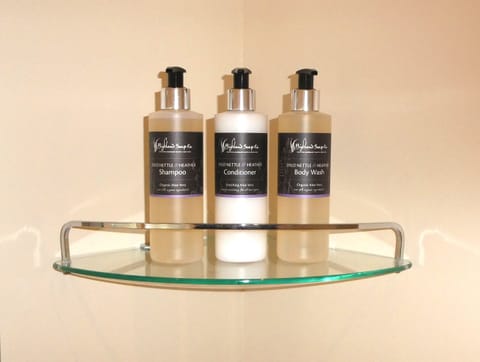 Double Room, Garden View, Ground Floor | Bathroom | Shower, free toiletries, hair dryer, towels