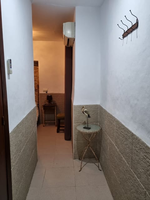 Single Room, Private Bathroom | Free WiFi, bed sheets