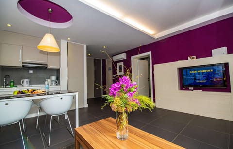 In-room safe, desk, laptop workspace, blackout drapes