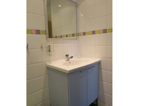 Standard Double Room, Private Bathroom | Bathroom