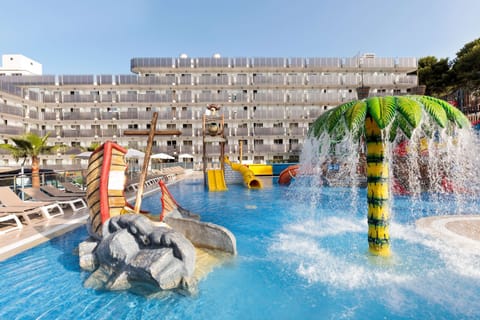 Indoor pool, outdoor pool, sun loungers