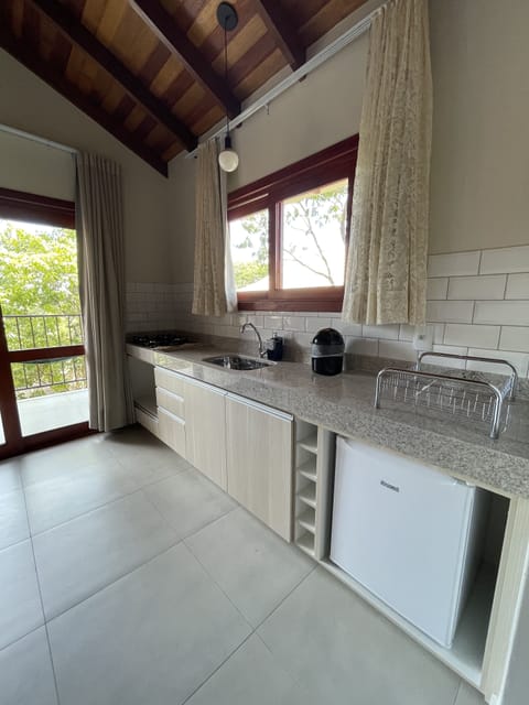 Superior Chalet, 1 Bedroom | Private kitchen | Fridge, microwave, stovetop, cookware/dishes/utensils