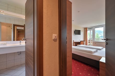 In-room safe, desk, free WiFi, bed sheets