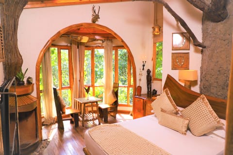 Tree House Machan | In-room safe, individually decorated, individually furnished