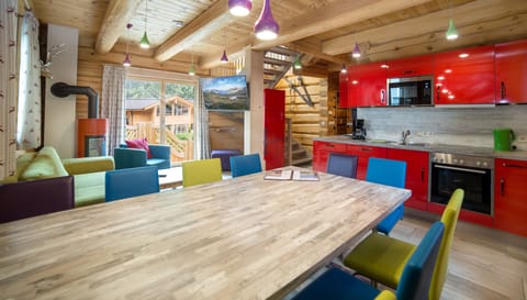 Deluxe Chalet, River View, Mountainside | 1 bedroom, premium bedding, iron/ironing board, cribs/infant beds