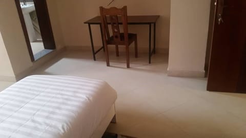 Double or Twin Room | Desk, free WiFi, bed sheets