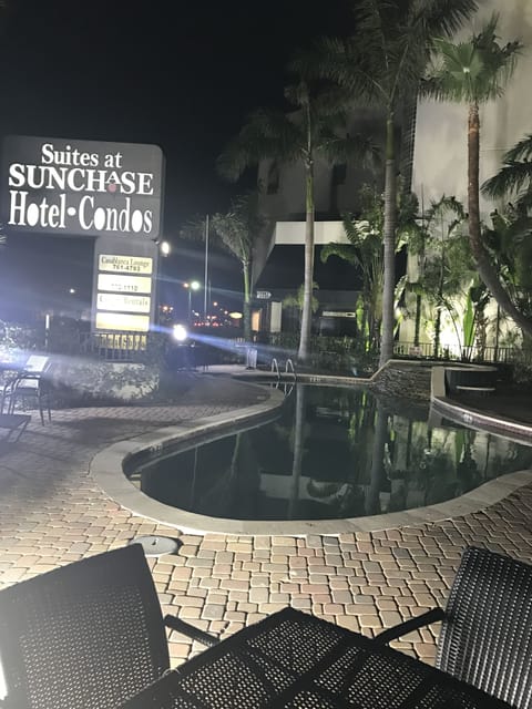 Seasonal outdoor pool, pool umbrellas