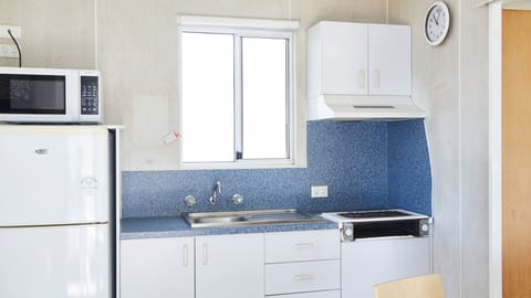 1 Bedroom Cabin | Private kitchen | Fridge, microwave, electric kettle, cookware/dishes/utensils