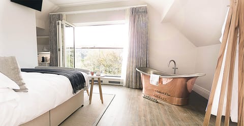 Suite, Garden View - The Dovecote | Egyptian cotton sheets, premium bedding, individually decorated