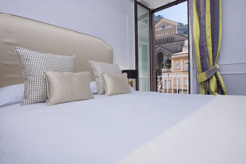 Panoramic Suite, Balcony | Premium bedding, minibar, in-room safe, soundproofing