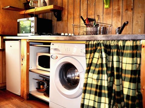 Standard Apartment, Park View (Naoned) | Private kitchen