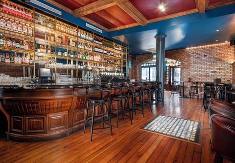 Breakfast, lunch and dinner served