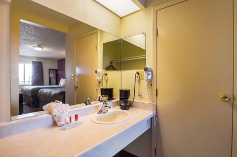 Standard Room, 2 Queen Beds, Non Smoking | Bathroom | Combined shower/tub, hair dryer, towels