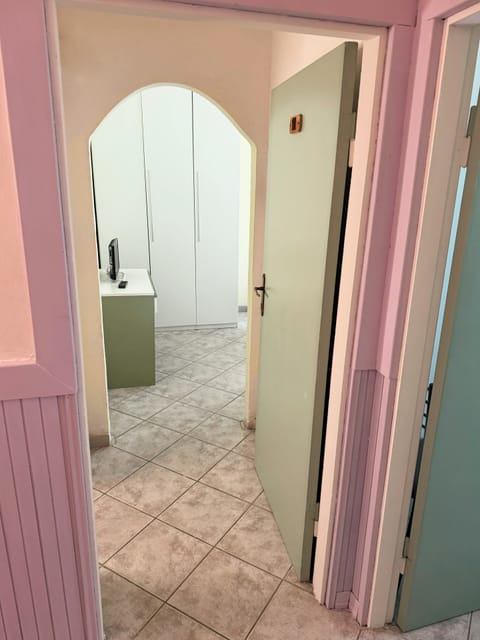 Double or Twin Room | In-room safe, desk, cribs/infant beds, free WiFi