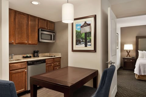 Studio Suite, 1 King Bed | Private kitchen | Full-size fridge, microwave, stovetop, dishwasher