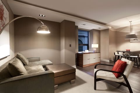 Junior Suite | Premium bedding, pillowtop beds, minibar, in-room safe