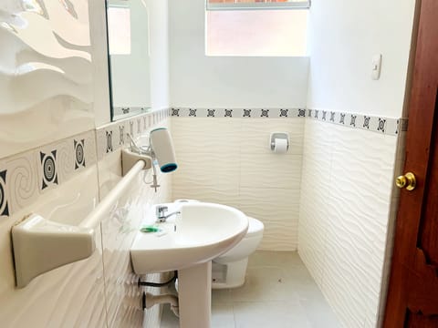 Panoramic Double Room, 1 Double Bed, Valley View, Mountainside | Bathroom | Shower, rainfall showerhead, free toiletries, hair dryer