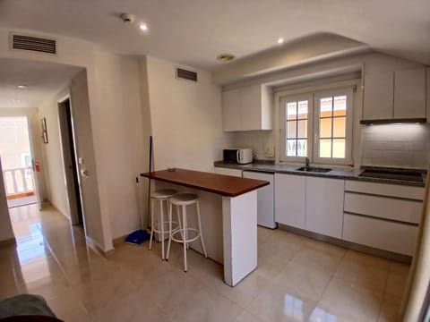 Apartment, 1 Bedroom | Private kitchen | Coffee/tea maker, electric kettle, griddle