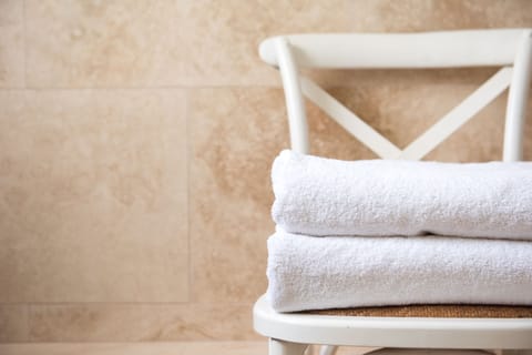 Superior Double or Twin Room | Bathroom | Hair dryer, bathrobes, towels