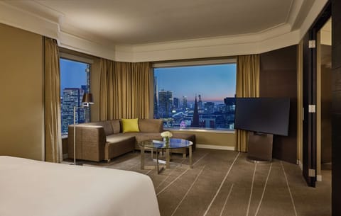 Grand Suite, 1 King Bed (Grand Club Lounge Access) | City view