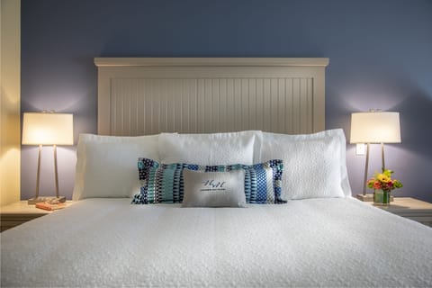 Egyptian cotton sheets, premium bedding, in-room safe