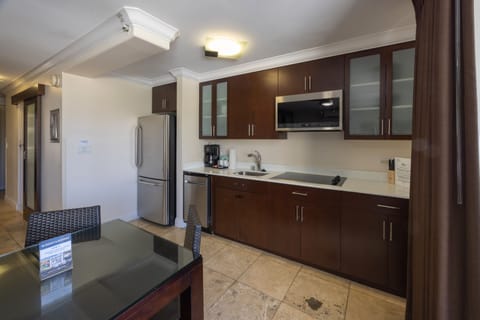 Condo, 2 Bedrooms, City View | Private kitchen | Fridge, microwave, stovetop, dishwasher