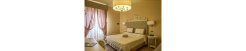 Superior Double or Twin Room | Minibar, in-room safe, free WiFi, bed sheets