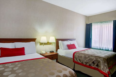 Double Room, 2 Double Beds | In-room safe, desk, blackout drapes, iron/ironing board