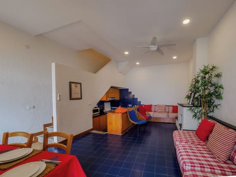 Apartment, 2 Bedrooms | Living area