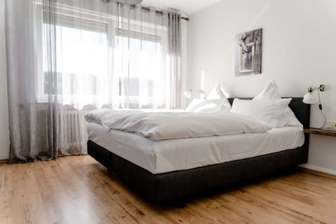 Standard Double Room, Private Bathroom, Garden View | 1 bedroom