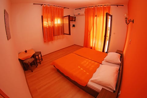 Classic Double Room, Balcony, City View | Free WiFi, bed sheets