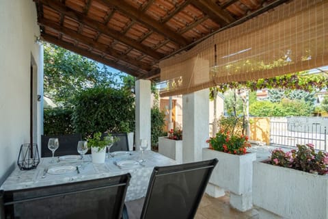 Apartment, 2 Bedrooms | Terrace/patio