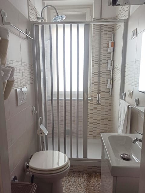 Superior Room, Private Bathroom (Camera) | Bathroom | Free toiletries, hair dryer, towels, soap