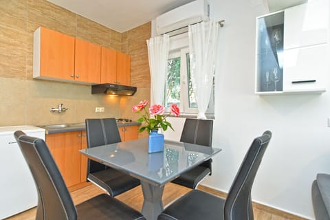 Standard Apartment, 1 Bedroom (1405/13211) | Living area | Flat-screen TV