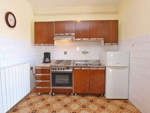 Apartment, 1 Bedroom (606/1455) | Private kitchen | Fridge, stovetop, coffee/tea maker, cookware/dishes/utensils