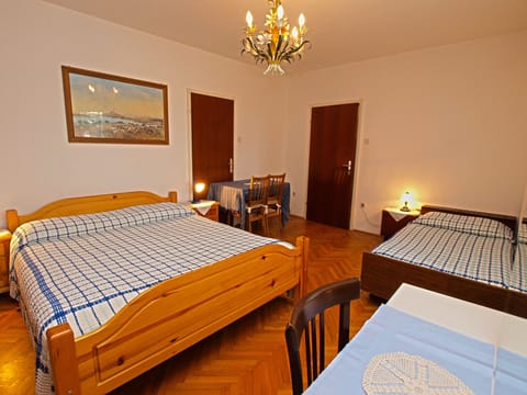 Double Room, 1 Bedroom (1370/12896) | 1 bedroom, iron/ironing board, free WiFi, bed sheets