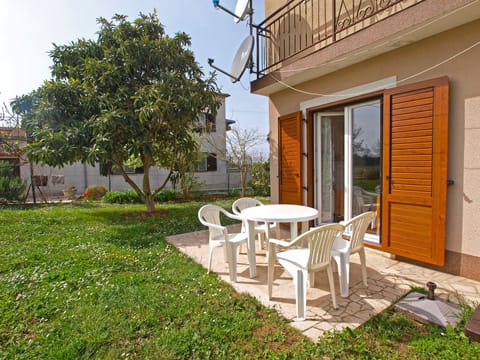 Apartment, 1 Bedroom (1066/5082) | Terrace/patio