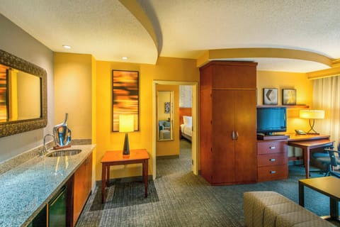 Suite, 1 Bedroom | Living room | 32-inch Smart TV with cable channels, TV, Netflix