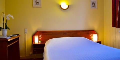 Desk, iron/ironing board, free cribs/infant beds, free WiFi