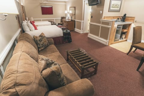 Family Single Room, Mountain View | Premium bedding, down comforters, iron/ironing board, free WiFi