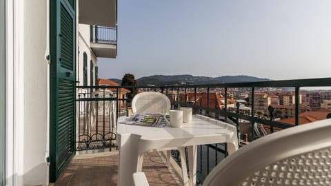 Studio, Kitchenette | Balcony