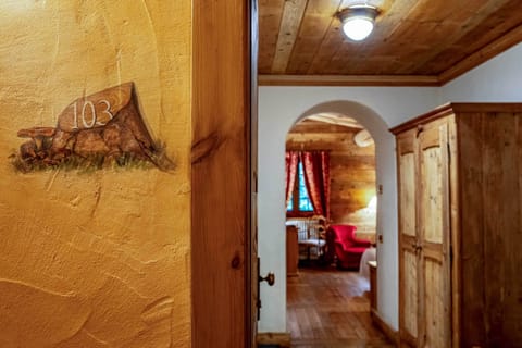 Romantic Double Room | Premium bedding, down comforters, Select Comfort beds, minibar