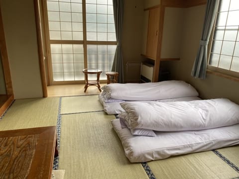 Japanese Style Room with Shared Bathroom | Free WiFi, bed sheets