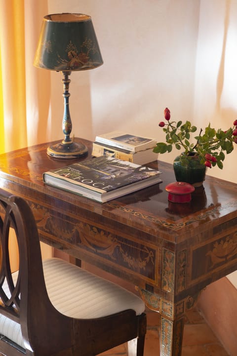 Apartment, 1 Bedroom | 1 bedroom, desk, iron/ironing board, free cribs/infant beds