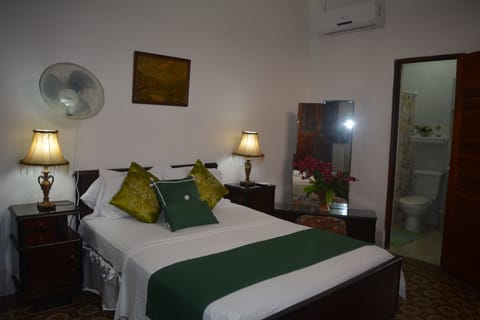 Deluxe Double Room | In-room safe, blackout drapes, bed sheets