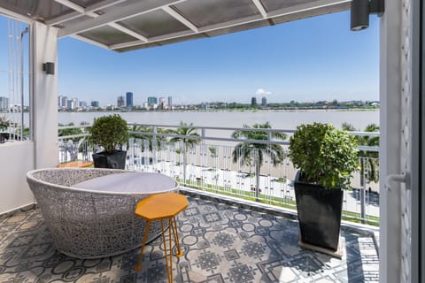 Penthouse Suite | Balcony view