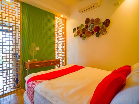 Signature Studio Suite | Free WiFi, bed sheets